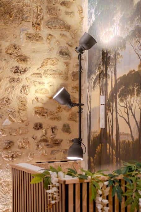La Suite Eximia Avec Patio - Parking Souterrain Inclus - Centre Historique 몽펠리에 외부 사진
