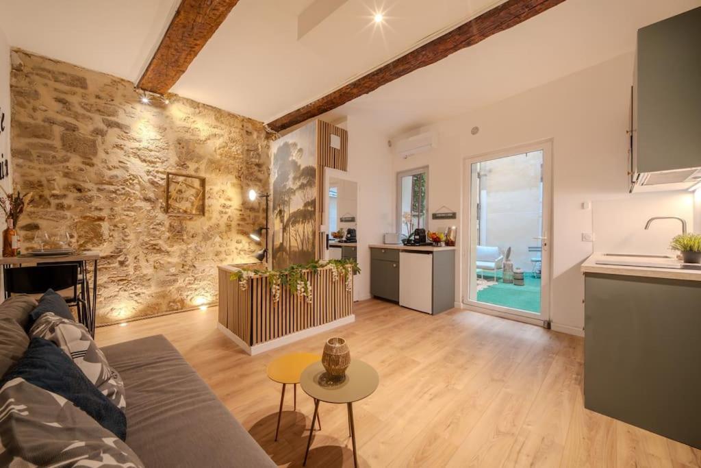 La Suite Eximia Avec Patio - Parking Souterrain Inclus - Centre Historique 몽펠리에 외부 사진