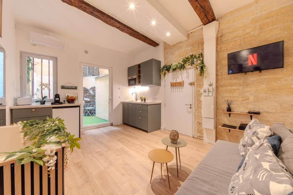 La Suite Eximia Avec Patio - Parking Souterrain Inclus - Centre Historique 몽펠리에 외부 사진