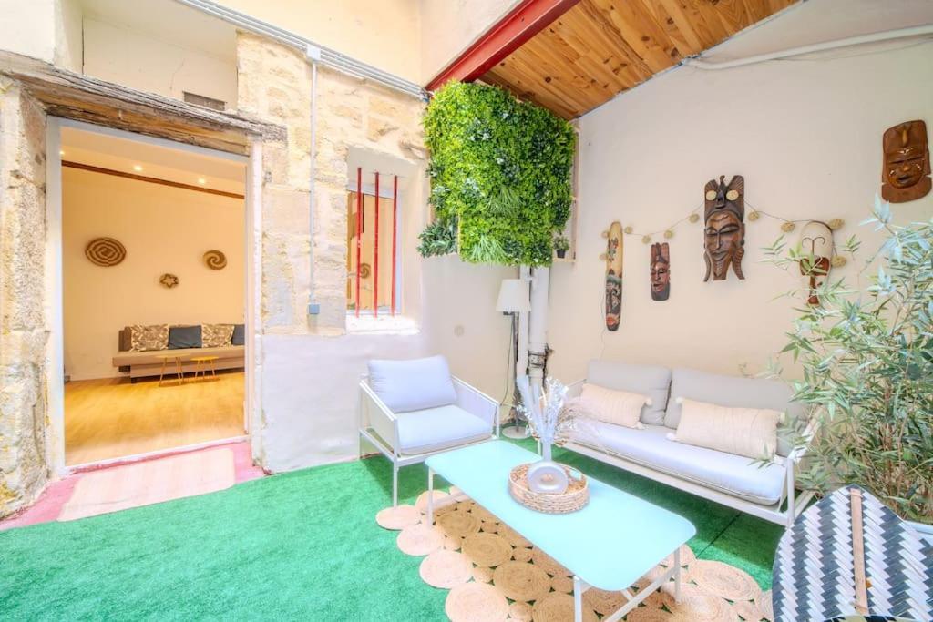 La Suite Eximia Avec Patio - Parking Souterrain Inclus - Centre Historique 몽펠리에 외부 사진