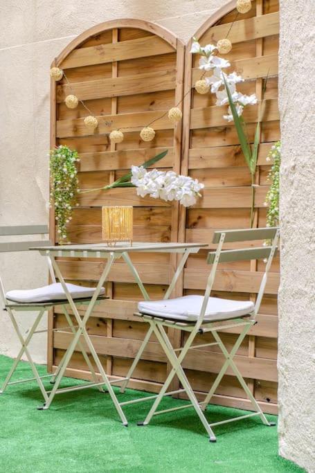 La Suite Eximia Avec Patio - Parking Souterrain Inclus - Centre Historique 몽펠리에 외부 사진
